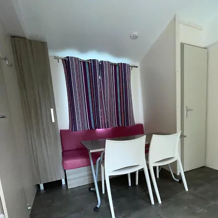 Le G9 - Lumineux Pour 4 Avec Tv