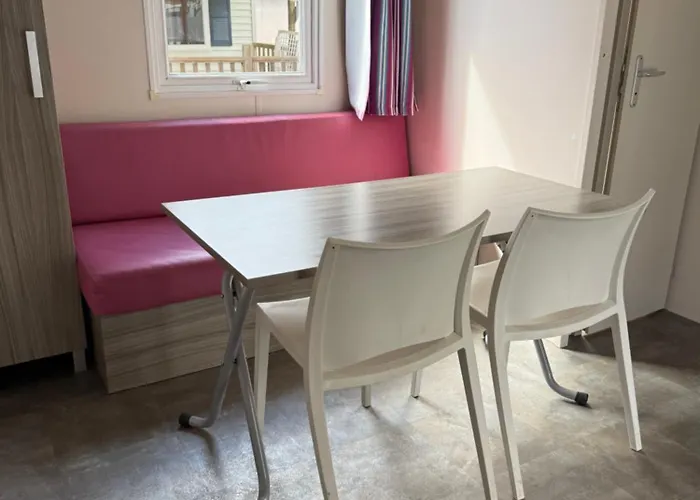 Le G9 - Lumineux Pour 4 Avec Tv Semesterbostad